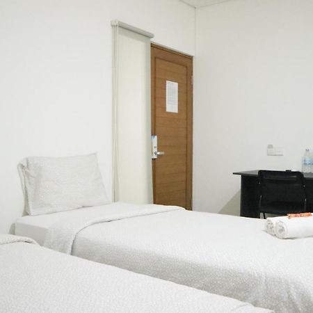 Proven Living Hotell Bandung Exteriör bild