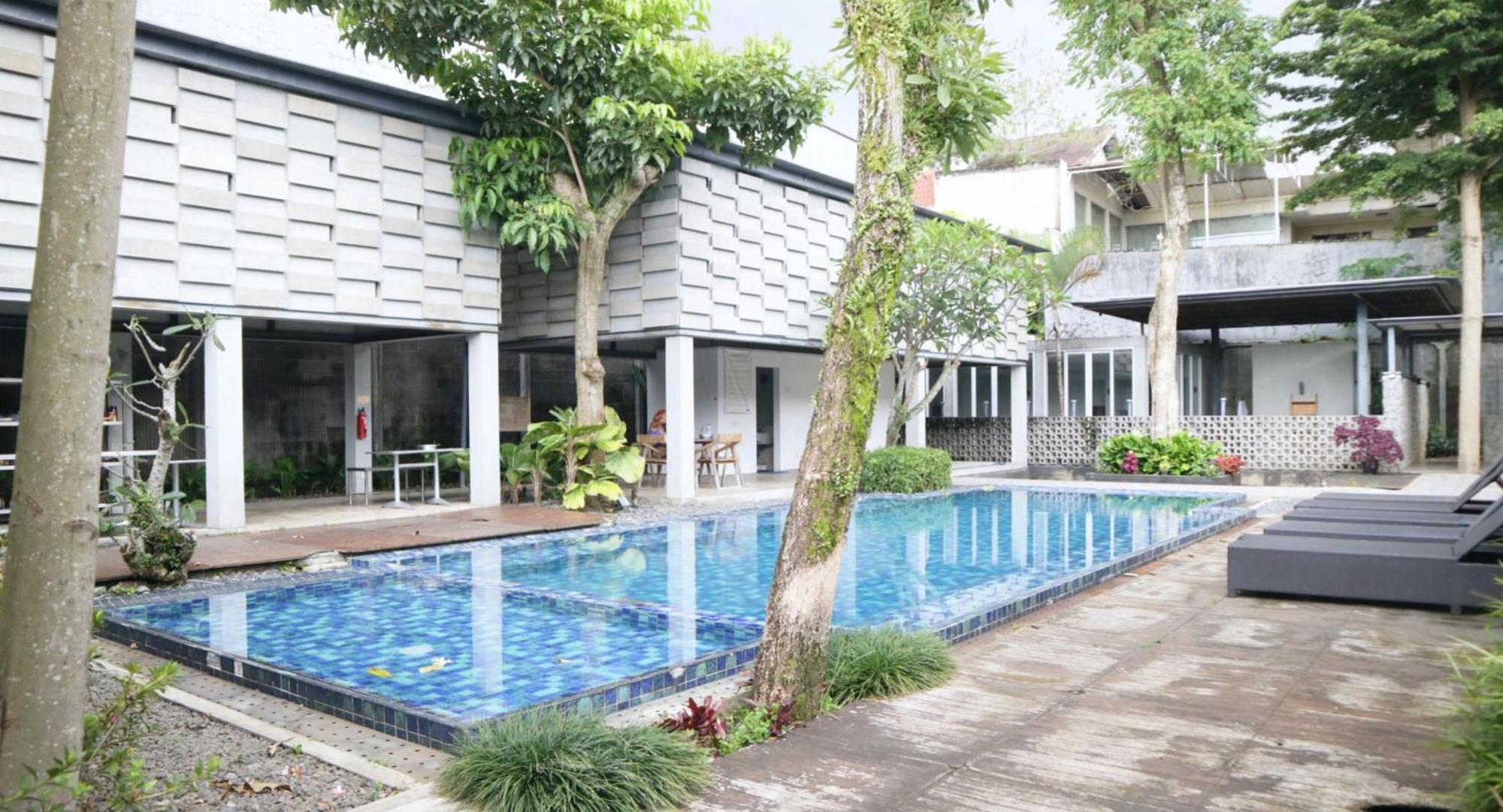 Proven Living Hotell Bandung Exteriör bild