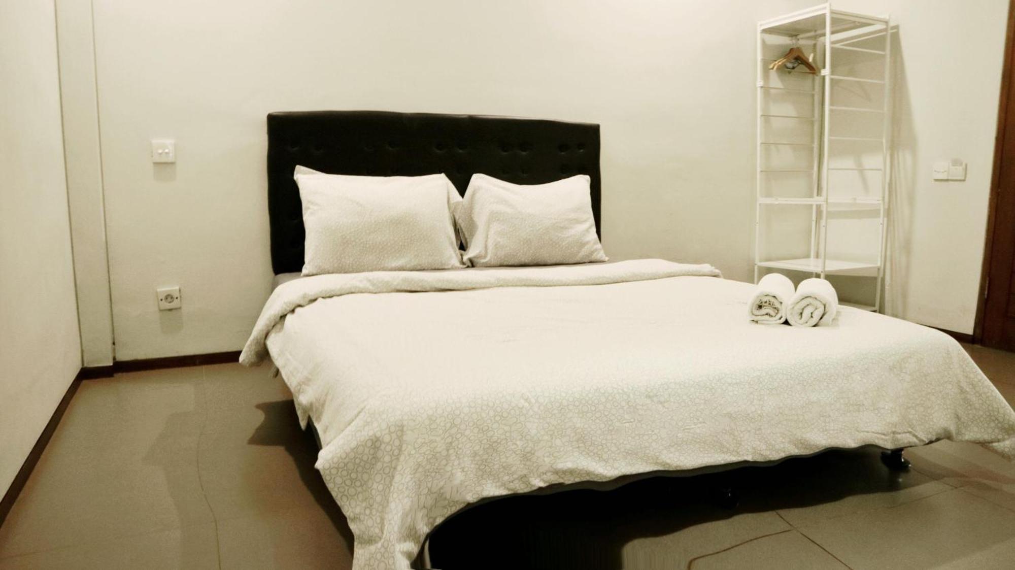 Proven Living Hotell Bandung Exteriör bild