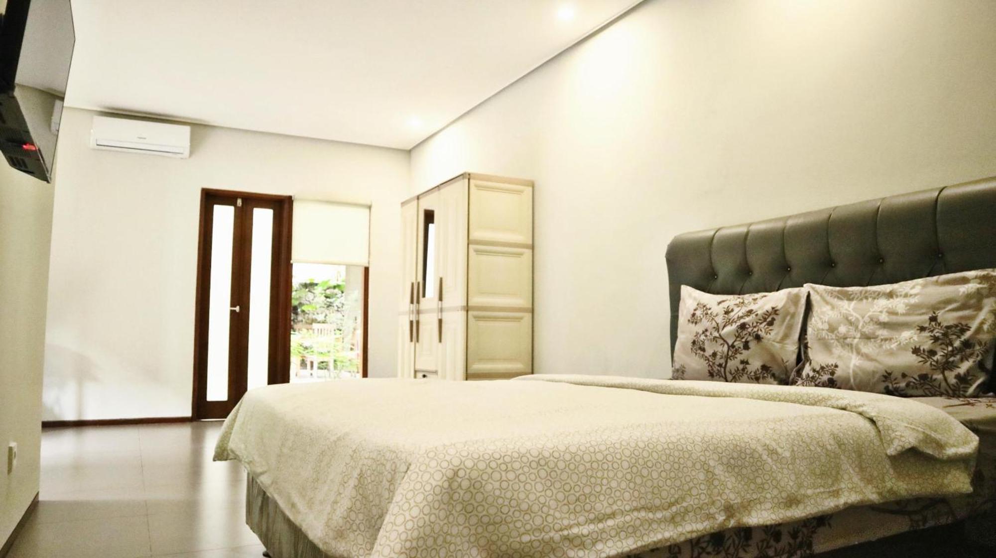 Proven Living Hotell Bandung Exteriör bild